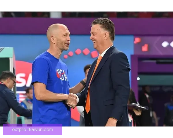 范加尔比赛阅读：逐步提高球队战术素养与应变能力